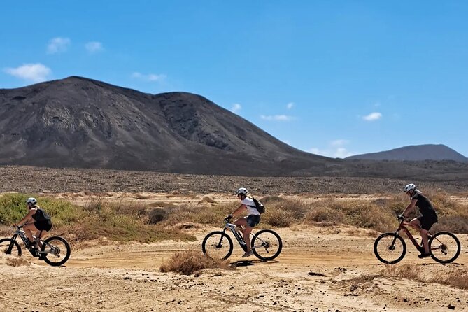 Barranco E Bike Tour in Corralejo North of Fuerteventura - Calderón Hondo stop: learn without the climb