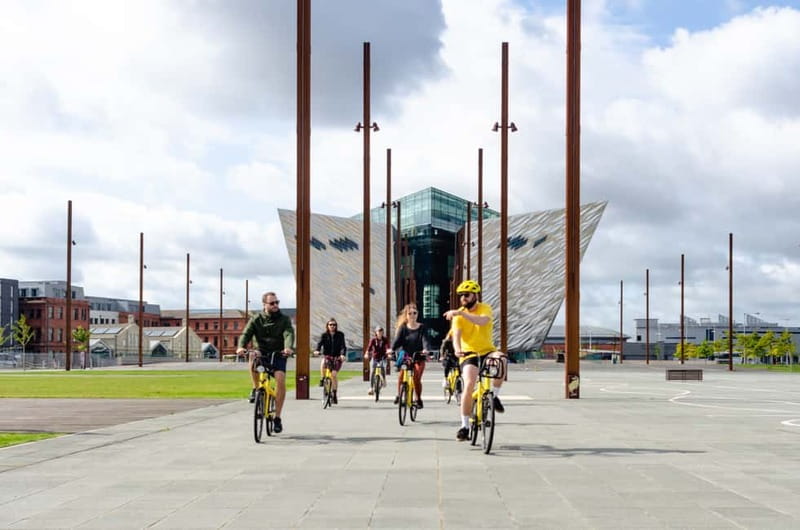 Belfast: City Highlights Bike Tour - From Fountain Centre to Queen Street: finding your start point fast