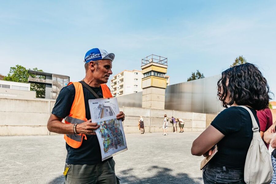 Berlin: Cold War & Berlin Wall History Guided Bike Tour - Escape stories from the last watchtower