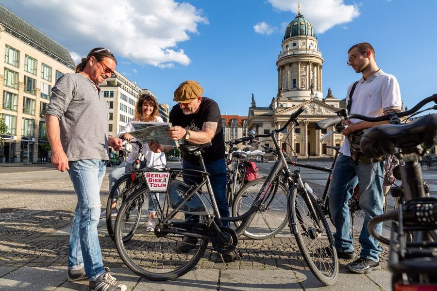 Berlin: E-Bike Tour of the Berlin Wall and Mitte Highlights - Why an e-bike Wall tour makes sense in Berlin Mitte