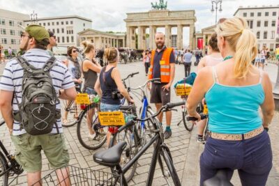 Berlin: Sights and Highlights Bike Tour with a Local Guide - Starting at Kulturbrauerei in Prenzlauer Berg