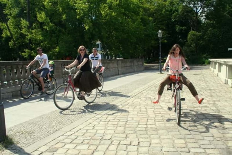 Berlin: Top Secret Berlin Guided Bike Tour - Bike rental details that affect your comfort