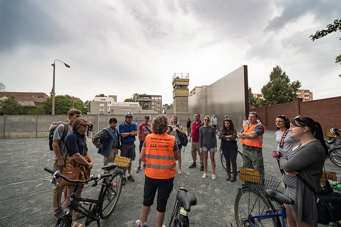 Berlin Wall and Cold War Bike Tour in Small Groups - A 3.5-hour Berlin Wall bike ride that feels like street history