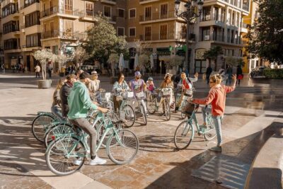 Best Bike Tour Dutch & English in Valencia - Where to meet and how to start without stress
