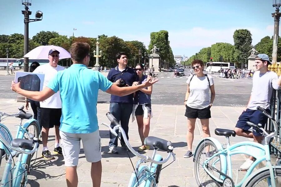 Best of Paris Bike Tour - The bike setup and pacing: comfortable wheels, real streets