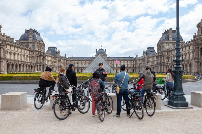Best of Paris Small Group E-bike Guided tour (w/ optional Cruise) - Place de la Concorde and Place Vendôme: big square energy