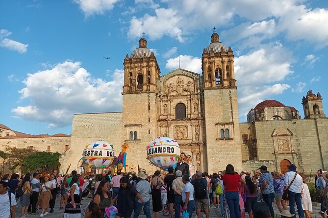 Bicycle Tour through Oaxaca learning about its Urban Art and History - Cerro del Fortín: Panoramas, Fresh Air, and the Benito Juárez Connection