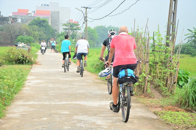 Bicycle Tours Hanoi: Full Day Bicycle Tour Hanoi Countryside - Getting your bike at the Hanoi store and rolling out at 8:00