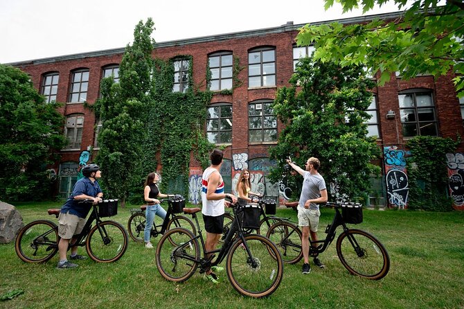 Bike / E-bike tour : Plateau, Mile-End, Jean-Talon Market by Fitz - Why riding Plateau and Mile End is the fastest way to learn Montreal