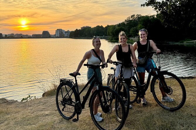 Bike or E-Bike Tour Tirana: Highlights & Grand Park Guided Cycle - Price and value: what $42.33 buys you