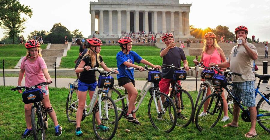 Bike Tour: Capitol Hill, Lincoln Memorial, National Mall - Meeting at 801 D Street NW: how the tour starts and why it matters