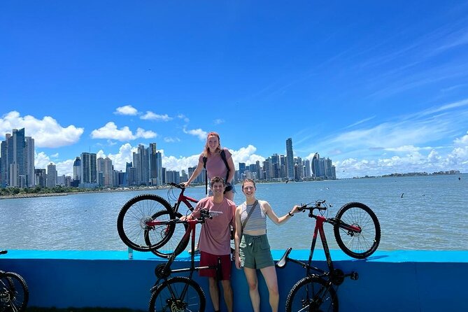 Bike tour in Old City and Panama City with local markets - Cinta Costera 3 and La Punta de Chiriquí: the photo finish with fortress vibes