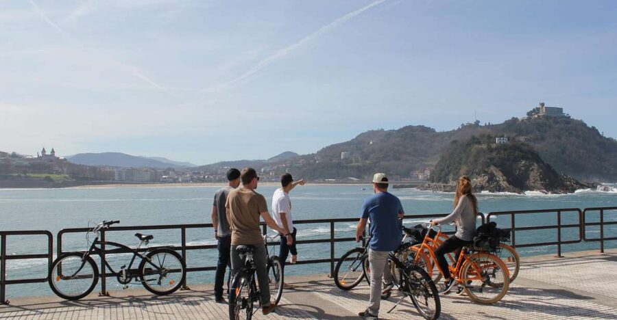 Bike Tour in San Sebastian - San Sebastián in 2.5 hours: beaches, art, and grand buildings