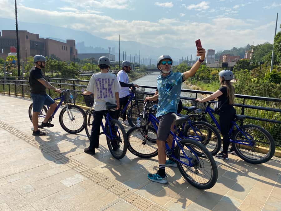 Bike Tour Medellin with Snacks and Local Beer - Getting to Pueblito Paisa: your first big viewpoint payoff