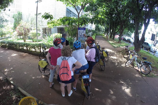 Bike Tour of the 4 Scales of Lucio - Palace Itamaraty and the religious landmarks: icons with function