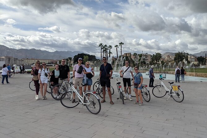 Bike tour of the historic center of Palermo with tasting - Quattro Canti: The Perfect 7-Minute Orientation