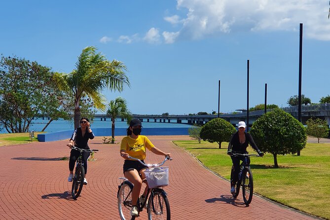 Bike Tour Panamá City and the Old Town - Casco Viejo squares: Simon Bolívar and the Old Town core