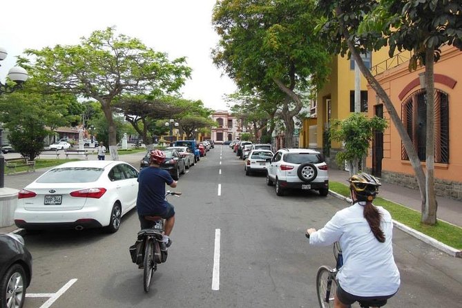 Bike Tour San Isidro, Miraflores and Barranco, - Barranco’s Bridge of Sighs: color, plazas, and a wish moment