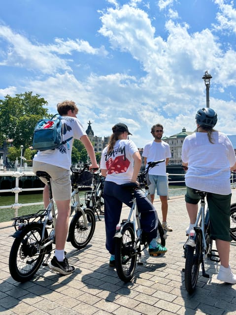 Bilbao: Guided Highlights Small Group or Private E-Bike Tour - Key highlights to look for