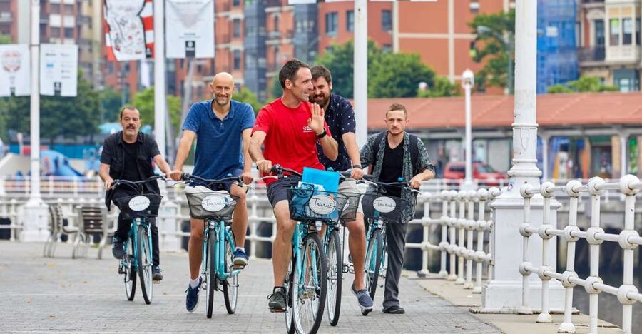 Bilbao: Guided Highlights Small Group or Private E-Bike Tour - Why this Bilbao e-bike format is a smart first move