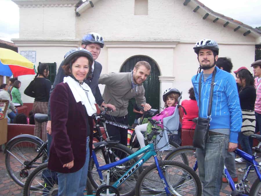 Bogota: Bicycle City Tour - Tejo and Street Art: Action Meets City Art