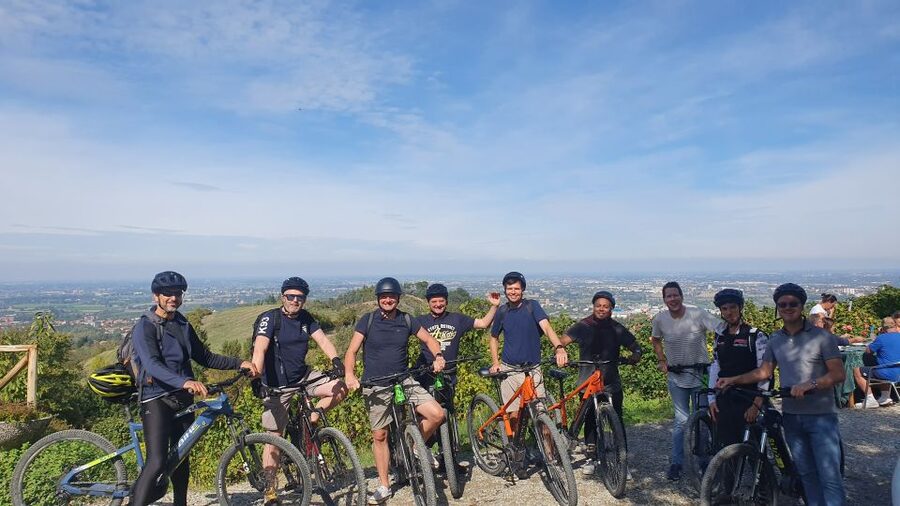 Bologna: E-Bike Guided Tour with Aperitivo - San Luca Climb: The Workout Moment (Even with E-Bike Help)