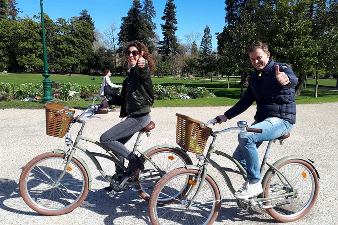 Bordeaux bike tour "The Best of Bordeaux" - Pace and Comfort on Bordeaux’s Flat Bike Tracks (With a Few Tight Spots)