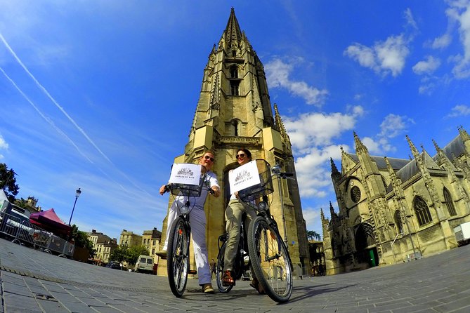 Bordeaux Essentials Sightseeing Bike Tour with a Local Guide - Saint-André Cathedral: your first orientation landmark