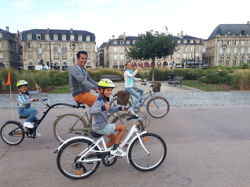 Bordeaux: Top Landmarks & Historic Bike Tour - Miroir d’eau and Porte Cailhau: the finishing photo stops that feel like a reward
