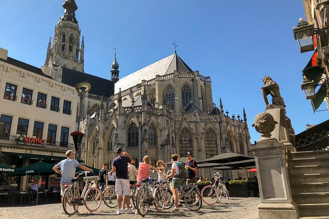 Breda Highlight Bike Tour - Stop 1: Valkenberg Park for the Best Castle View