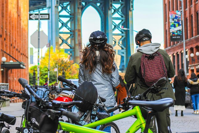 Brooklyn Bridge and Waterfront 2-hour Guided Bike Tour - Pedaling Lower Manhattan: Skyscrapers, Seaport, and Big Island-View Moments