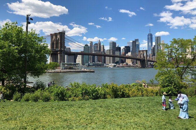 Brooklyn Bridge Waterfront Guided Bike Tour - East River Park, Chinatown, and South Street Seaport Connections