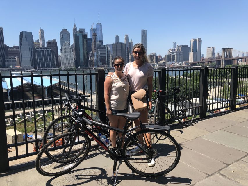 Brooklyn: Sightseeing Bike Tour with Local Guide - Red Hook: Snacks, History, and That Port-to-Artists Turn