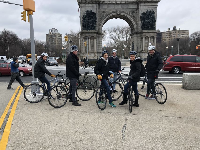 Brooklyn: Sightseeing Bike Tour with Local Guide - Brooklyn Heights: A Smooth, Historic Finish
