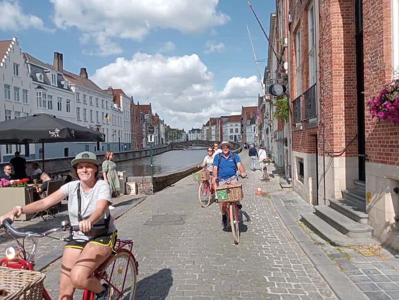 Bruges: Guided Retro Bike Tour of Highlights and Hidden Gems - Price and value: why $52 feels fair for a 2.5-hour local loop