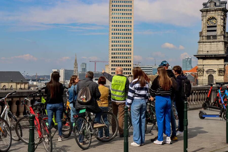 Brussels: City Highlights and Hidden Gems Bike Tour - Key things that make this tour worth your time