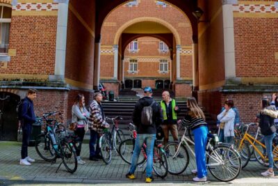 Brussels Highlights & Hidden Gems Bike Tour - The Bike Ride Experience: Pace, Roads, and Comfort