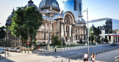 Bucharest: 2-Hour City Highlights Bike Tour - Hanu’ Berarilor meet-up and the ride setup that keeps it smooth