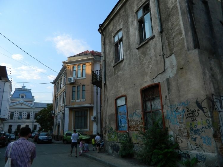 Bucharest: Half Day Bike Tour - Bikes, Safety, and the Reality of Cycling in Bucharest