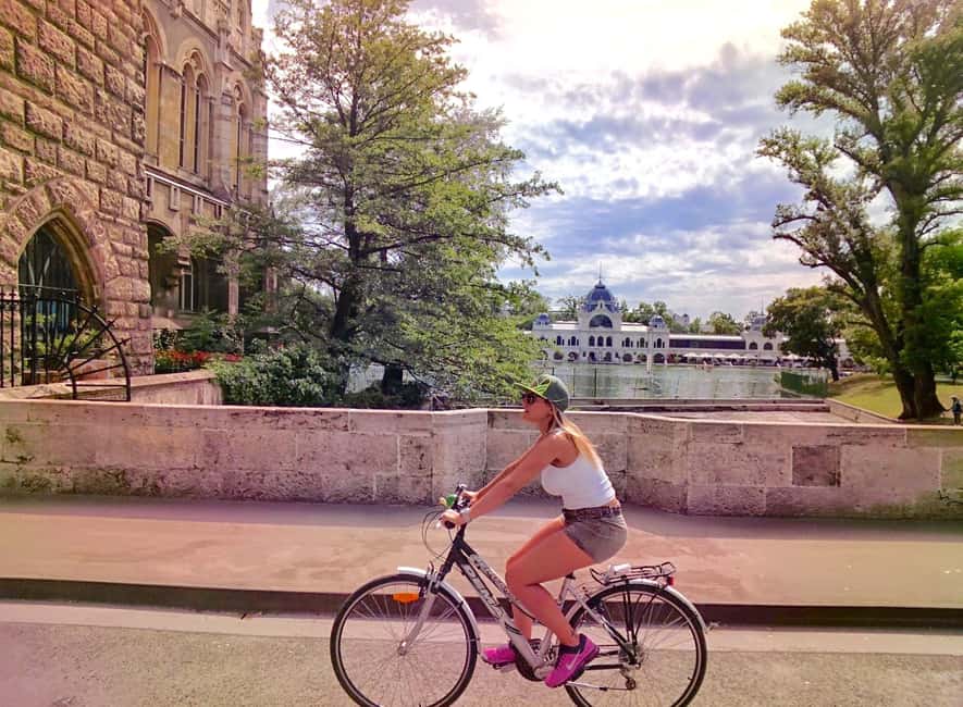 Budapest Bike Tour with a Hungarian Goulash - Should you book it?