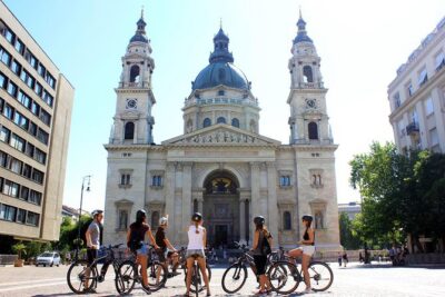 Budapest E-bike Tour - Opera House to Hungarian history: where the tour finds its story