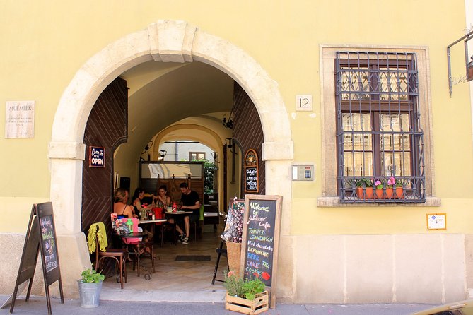 Budapest E-bike Tour - Margaret Island: coffee, cake, and a needed reset