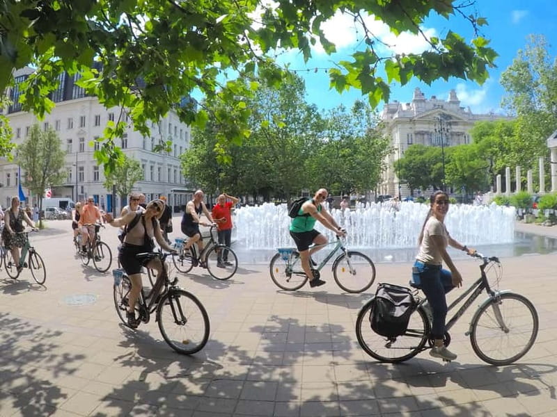 Budapest: Guided Bike & E-bike Tour with a Goulash - Key Things to Know Before You Pedal