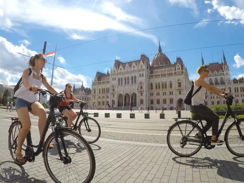 Budapest: Guided Bike & E-bike Tour with a Goulash - Finding the Starting Point at Rumbach Sebestyén u. 10