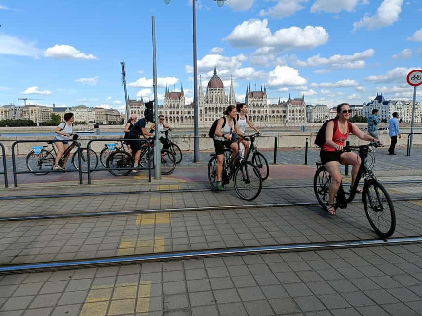 Budapest: Guided Bike & E-bike Tour with a Goulash - Elizabeth Square and Vajdahunyad Castle: Classic Photo Stops With Purpose