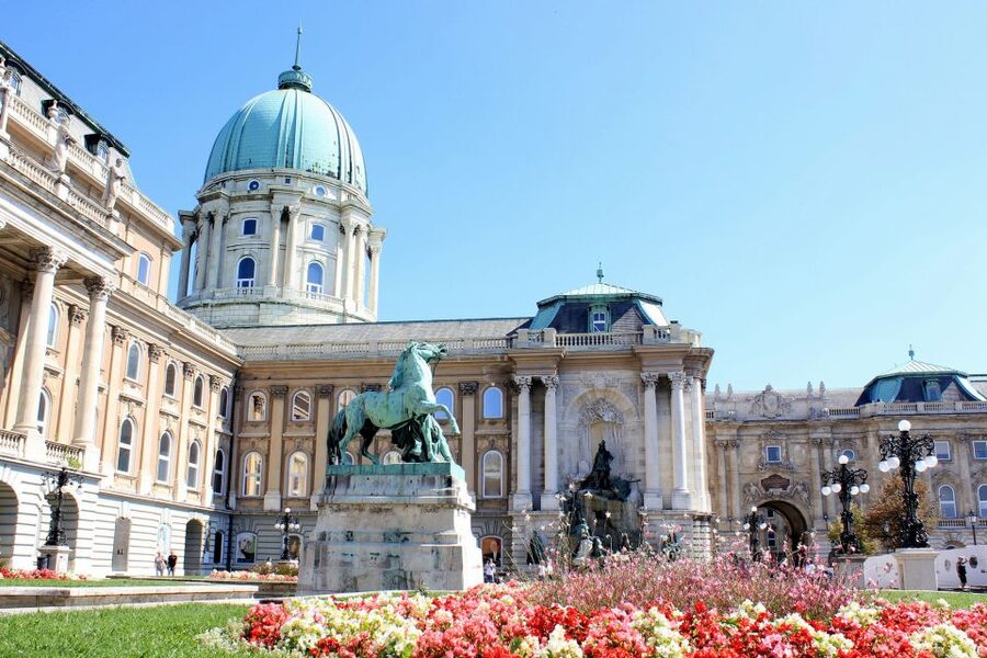 Budapest: Guided City Tour by E-Bike - Margaret Bridge and Margaret Island: a pause that still feels like sightseeing