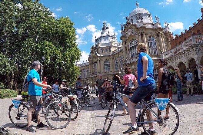 Budapest Highlights Bike Tour with a local guide - Meeting at Rumbach Sebestyén and getting set up in the courtyard