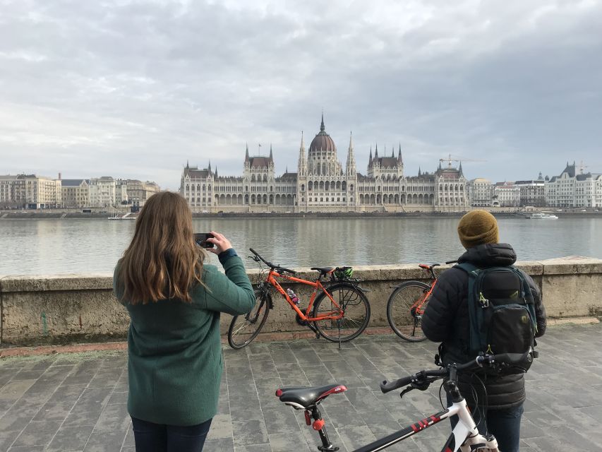 Budapest: Historic Downtown Bicycle Ride with Scenic Views - Key things that make this ride work