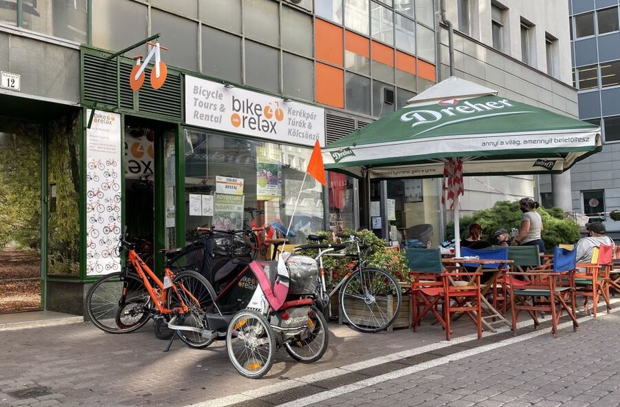 Budapest: Historic Downtown Bicycle Ride with Scenic Views - Price and value: is $45 for 3.5 hours a fair deal?