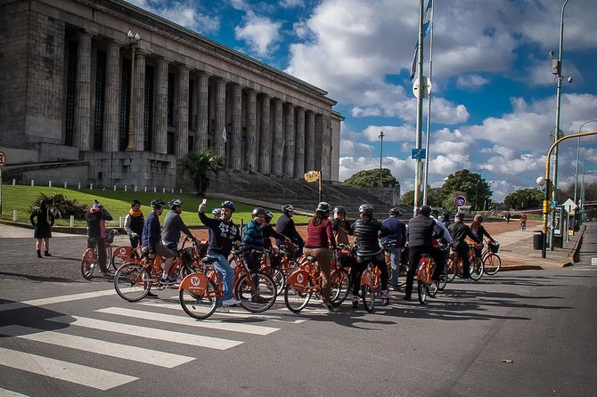 Buenos Aires Bike Tour: North Districts, Recoleta and Palermo - Palermo and Palermo Woods: Parks, Zoo Energy, and Big Attractions